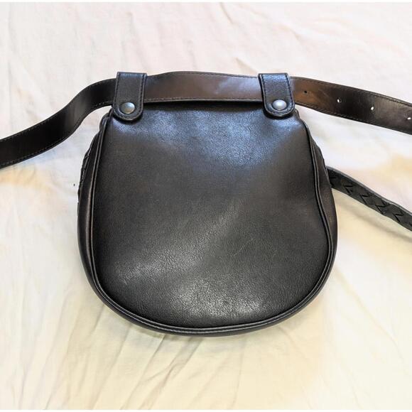 Bottega Veneta Flap Belt Bag Intrecciato Nappa Leather in Nero Black Small Posh - Picture 3 of 12